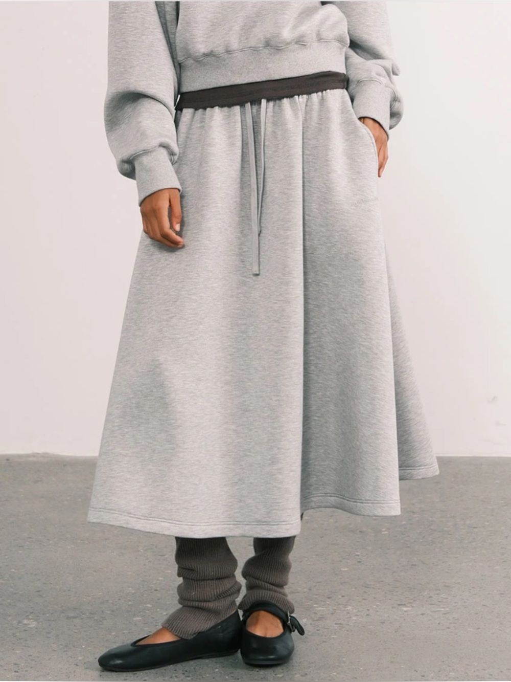 AN ACTION A DAY | Airy Plush Smooth Midi Skirt in Light Grey, Size Large